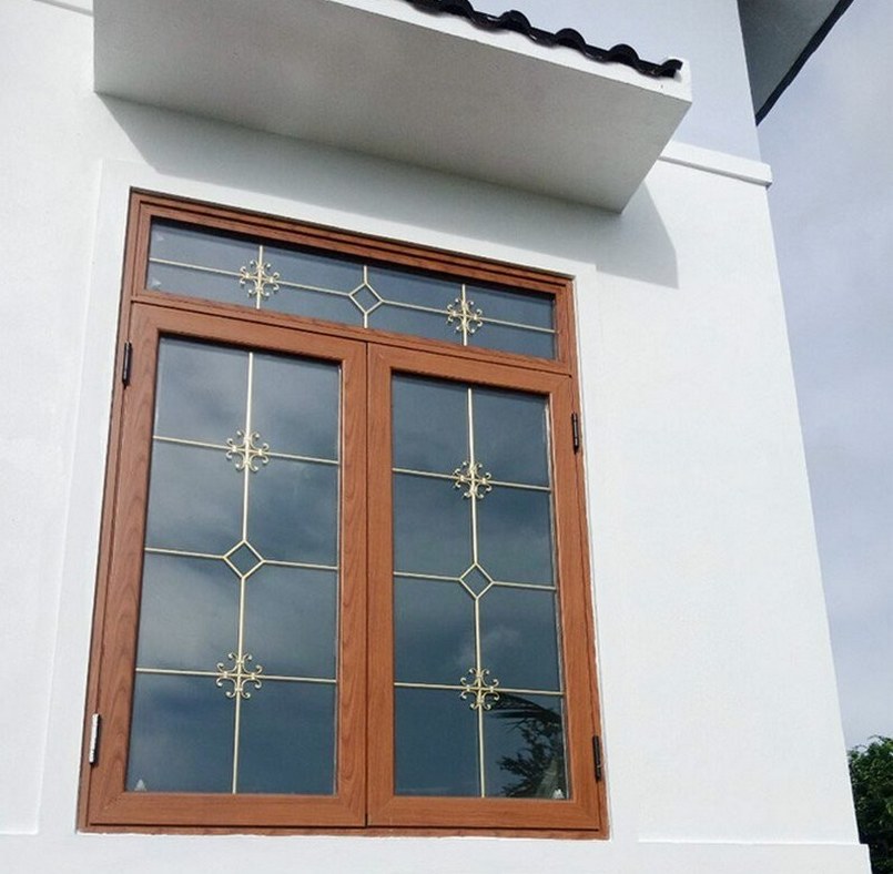 Mẫu cửa sổ nhôm giả gỗ đẹp  2 cánh kính cường lực